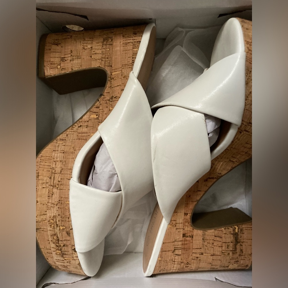 Pre-owned Dreampairs white heels